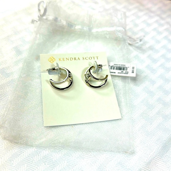 KENDRA SCOTT EARRINGS “ARDEN” HUGGIE RHODIUM NWT - Picture 2 of 4